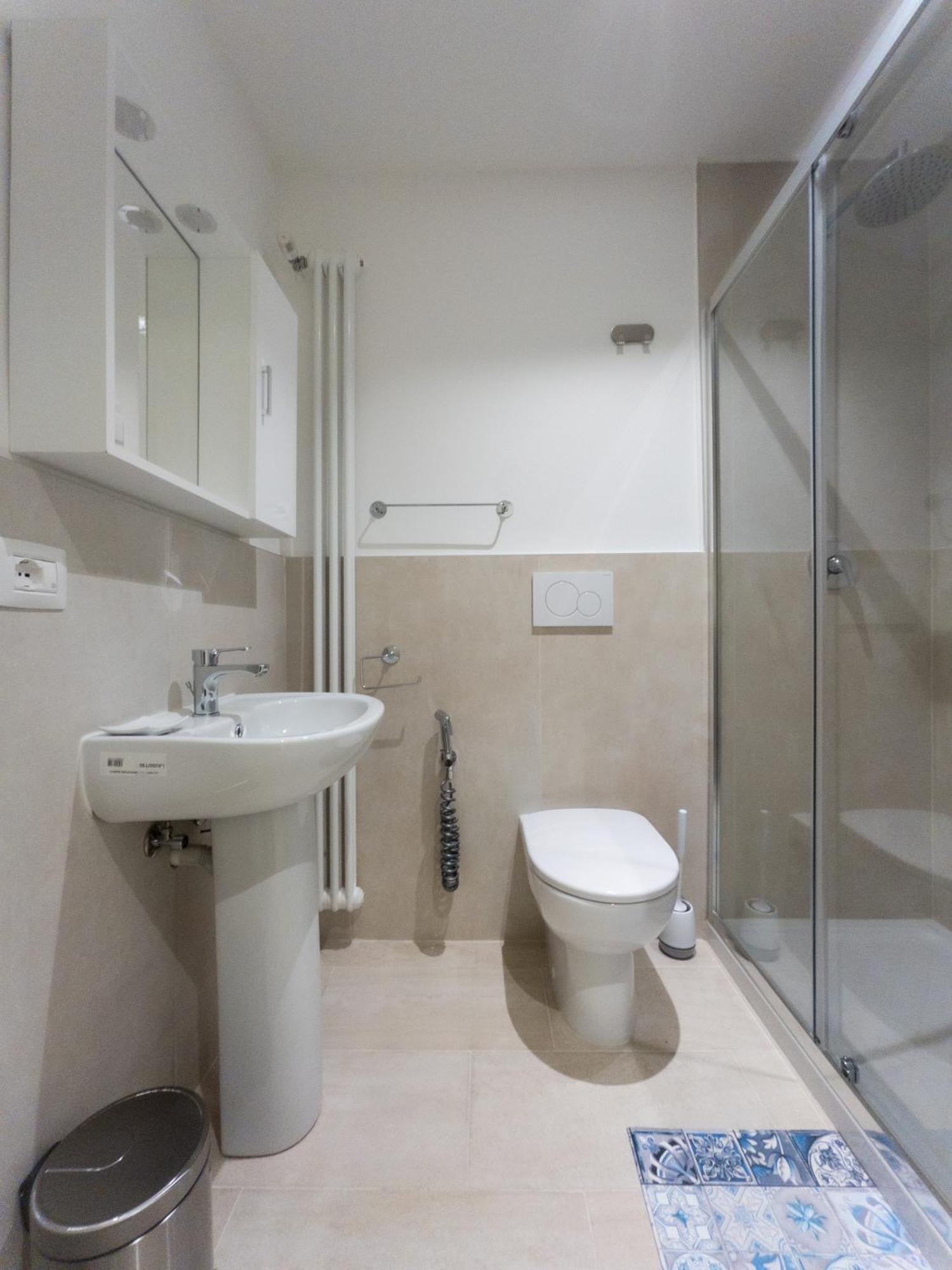Rrrapido Holy Suites And Rooms - Via Sardegna Milão Exterior foto