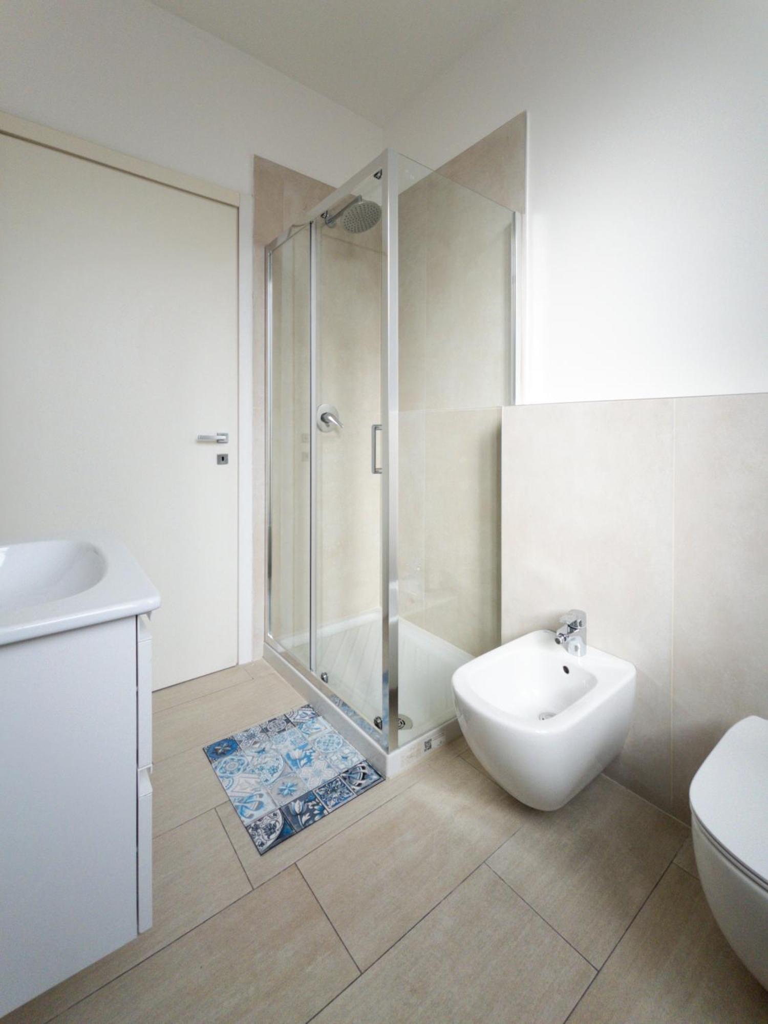 Rrrapido Holy Suites And Rooms - Via Sardegna Milão Exterior foto